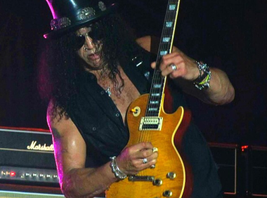 吉他英雄 Slash 谈论摇滚乐的未来：“没有年轻人期望摇滚明星般生活，他们只是为了音乐”